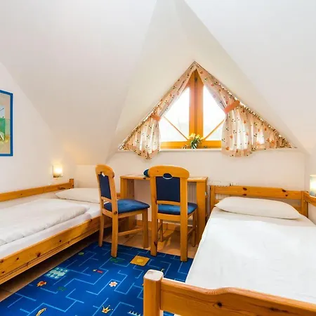 Haus Leuchtturm 9a * Ostseeheilbad Zingst